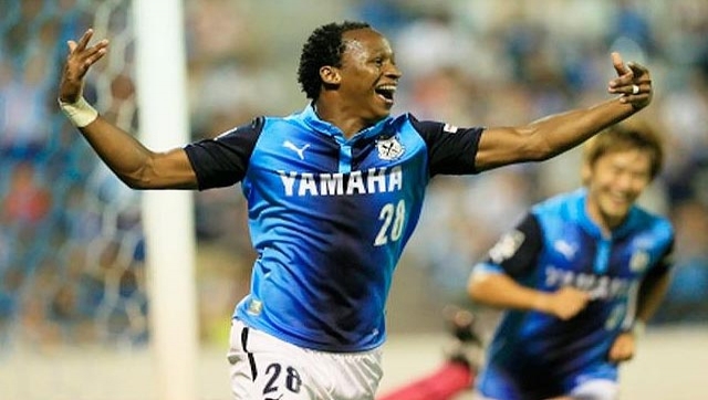 Jubilo Iwata vence com gols de brasileiros