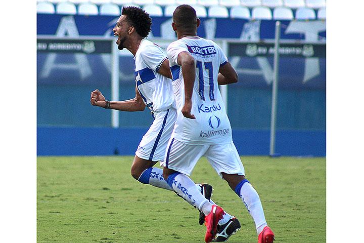 Luís Ricardo marca golaço na vitória do Água Santa sobre Sertãozinho