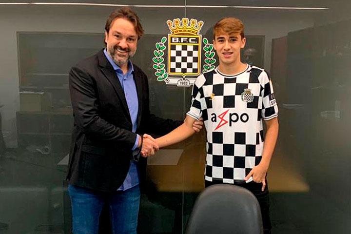 Meia Mateus é novo reforço da equipe Sub-17 do Boavista, de Portugal