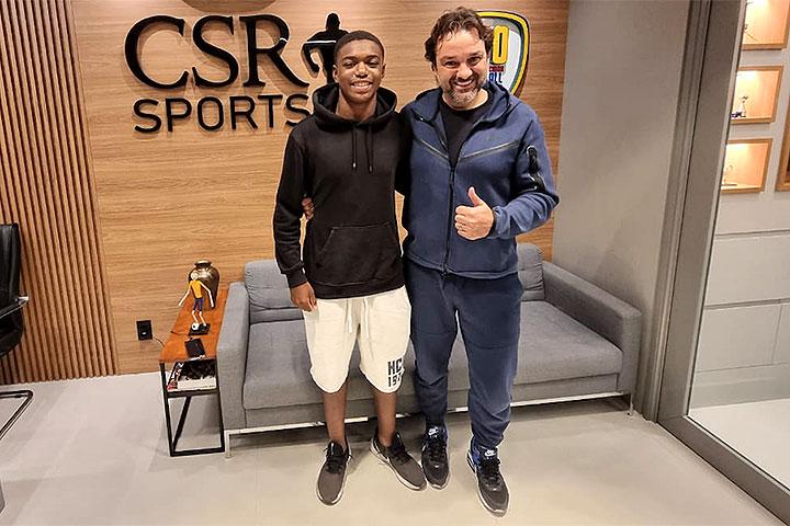 Volante Ikenna é novo agenciado pela CSR Sports